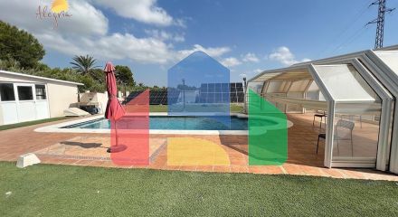 Прекрасный шале в Рохалесе: 8 спален, частный бассейн и двойная возможность Прекрасный шале в Рохалесе: 8 спален, частный бассейн и двойная возможность