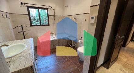 Современная роскошная вилла с элементами винтажного стиля в Сьюдад Кесада. Современная роскошная вилла с элементами винтажного стиля в Сьюдад Кесада.