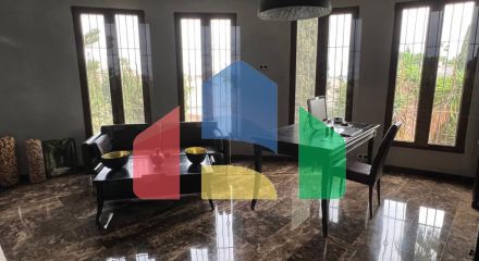 Современная роскошная вилла с элементами винтажного стиля в Сьюдад Кесада. Современная роскошная вилла с элементами винтажного стиля в Сьюдад Кесада.