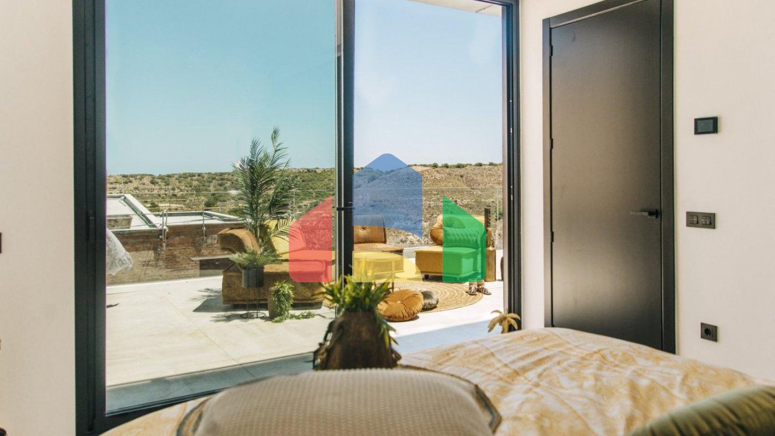 ДИЗАЙНЕРСКАЯ ВИЛЛА НА БЕРЕГУ МОРЯ