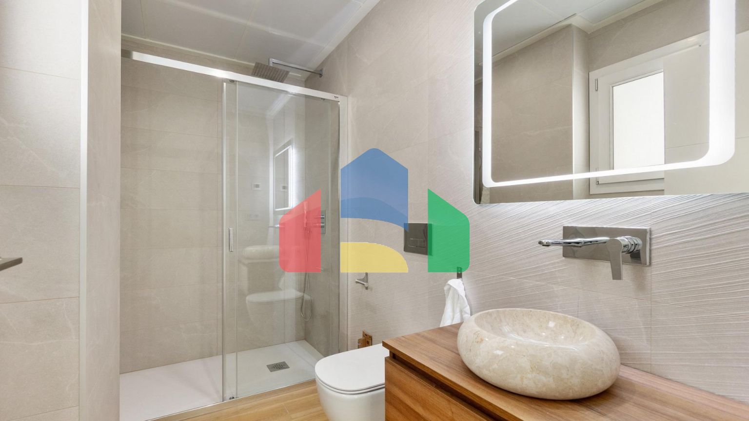 НОВЫЕ ВИЛЛЫ В РОХАЛЕСЕ