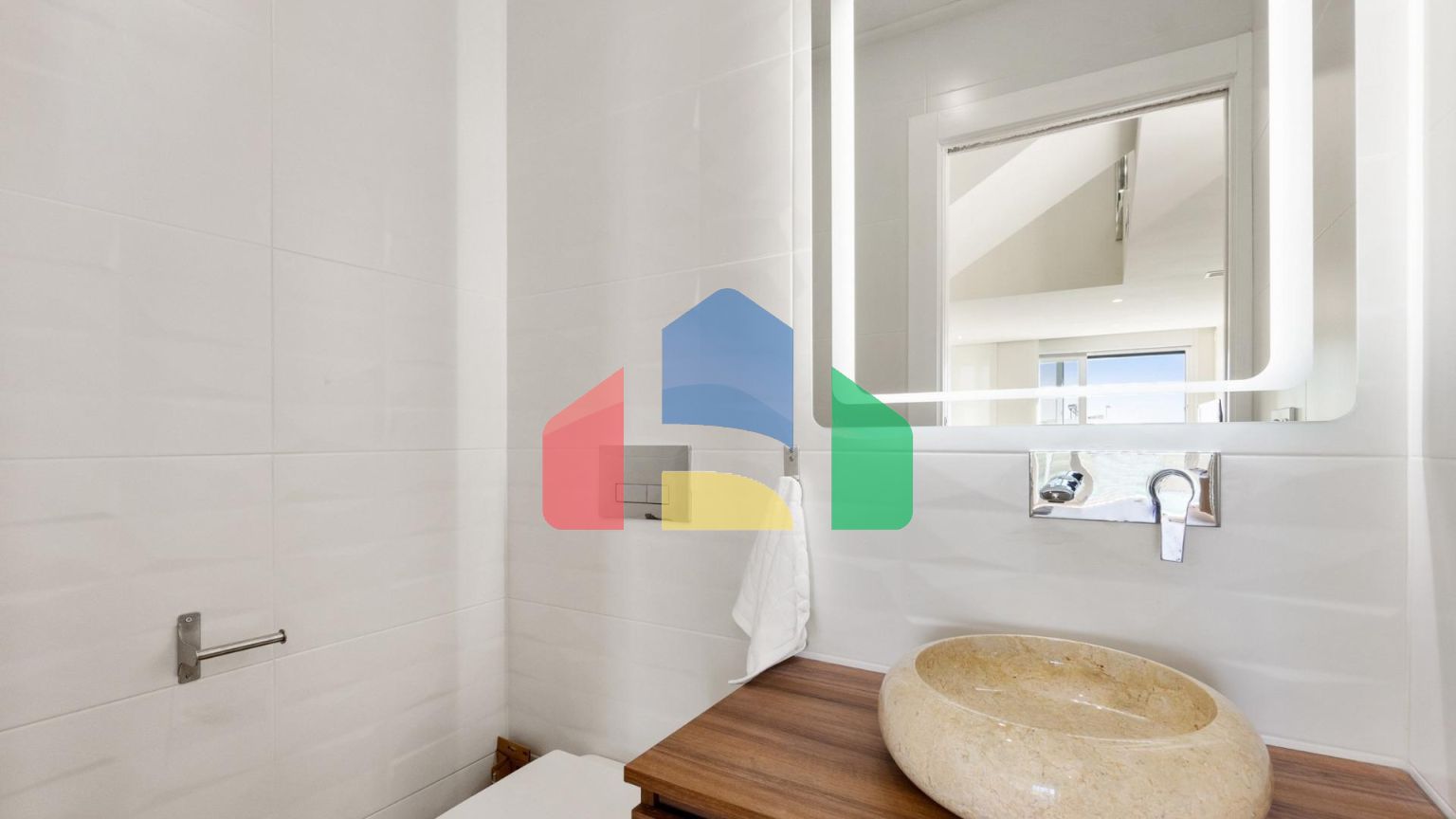 НОВЫЕ ВИЛЛЫ В РОХАЛЕСЕ