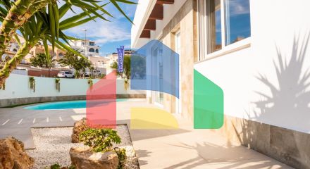 КРАСИВАЯ ВИЛЛА С ВИДОМ НА ГОЛЬФ ПОЛЕ «LA MARQUESA»!