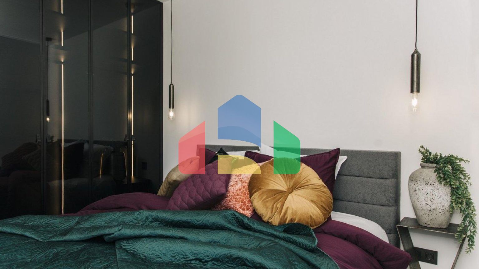 Дизайнерская вилла общей площадью 250 квадратных метров с видом на Гуардамар и море.