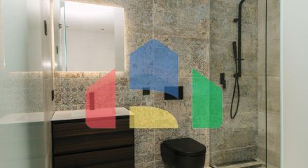 Дизайнерская вилла общей площадью 250 квадратных метров с видом на Гуардамар и море.