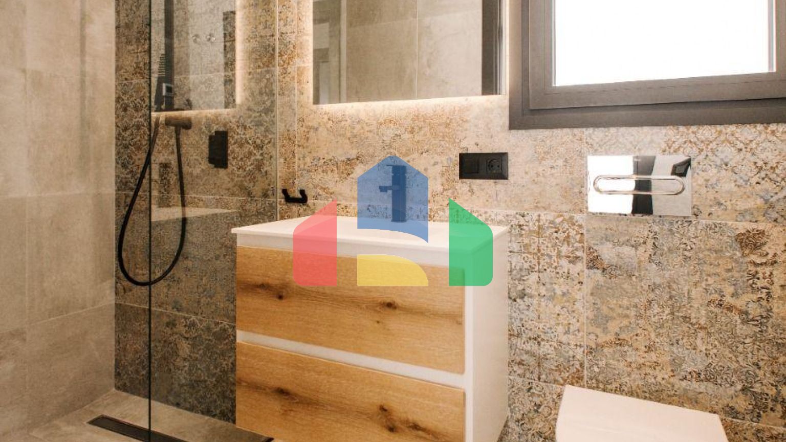 РОСКОШНАЯ И ДИЗАЙНЕРСКАЯ КВАРТИРА РЯДОМ С ПОЛЕМ ДЛЯ ГОЛЬФА