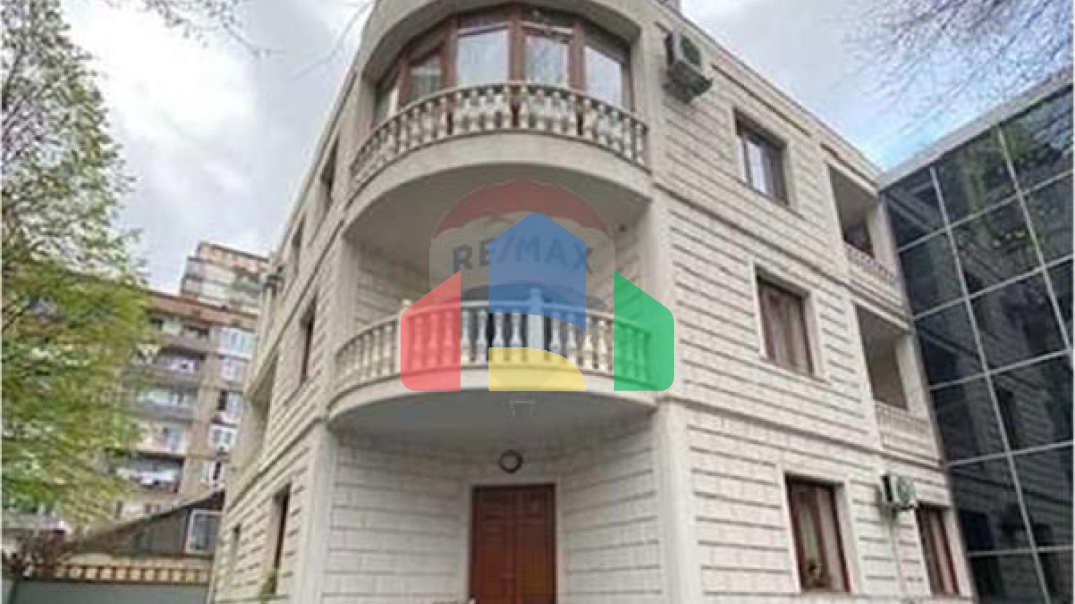 Commercial - Building - Tbilisi - GE