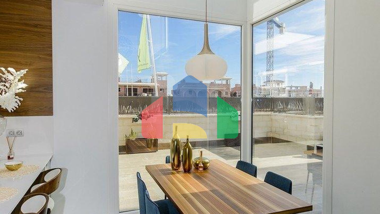 НОВЫЕ ВИЛЛЫ В ЛОС МОНТЕСИНОС