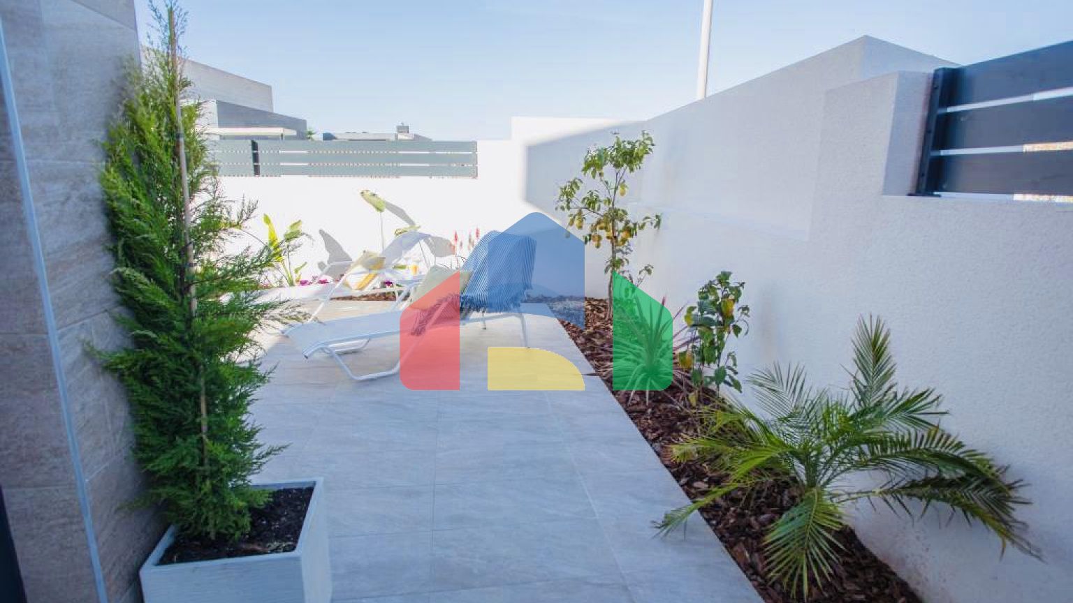 Detached villa with private pool