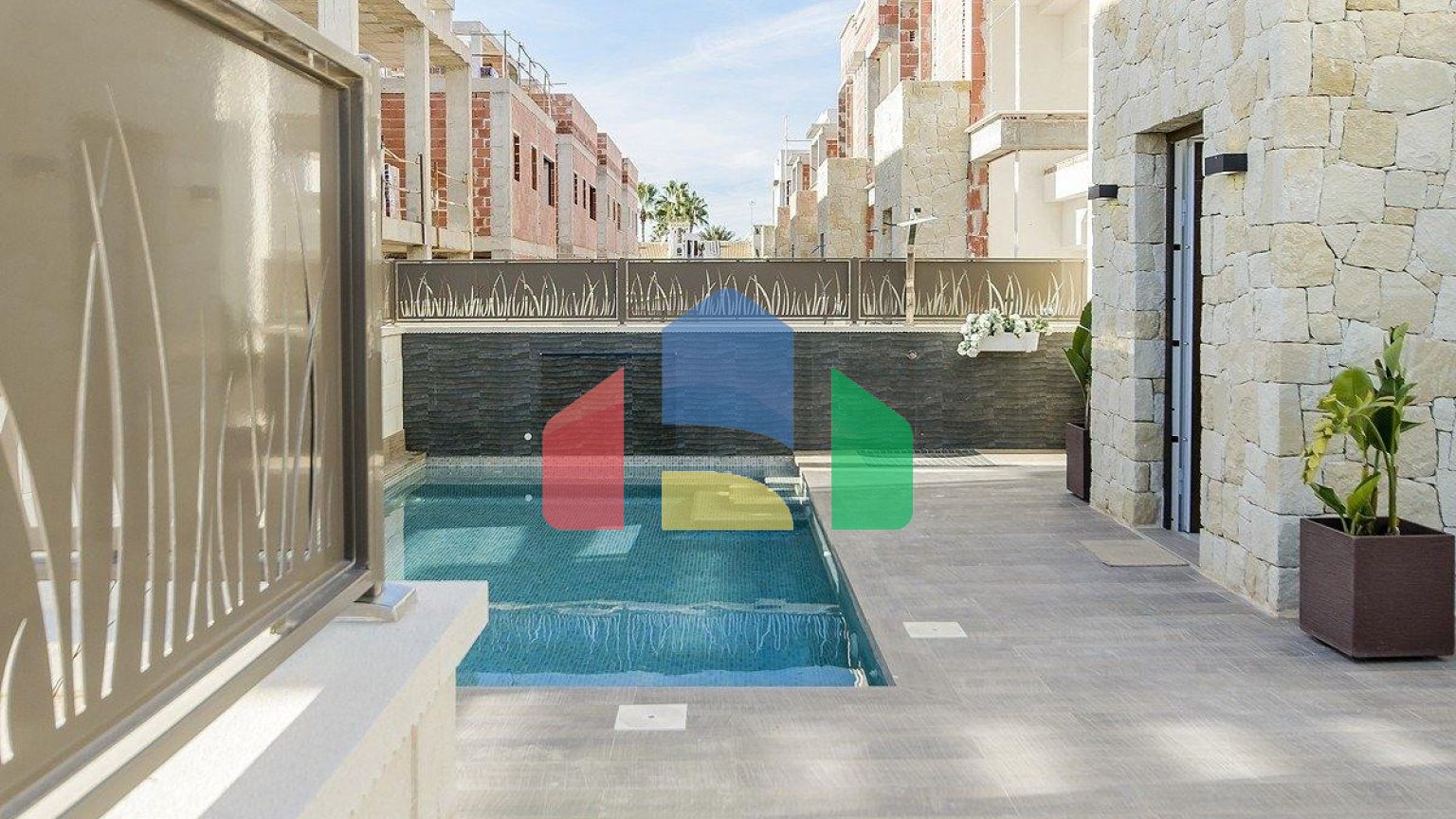 НОВЫЕ ВИЛЛЫ В ЛОС МОНТЕСИНОС