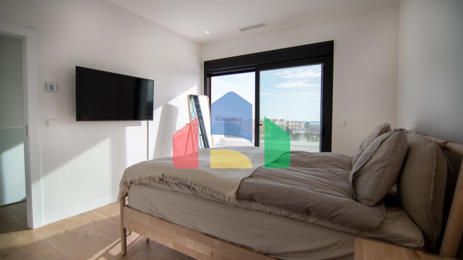 Потрясающие виллы в Лос-Монтесиносе