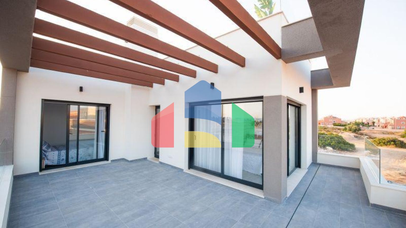 Detached villa with private pool