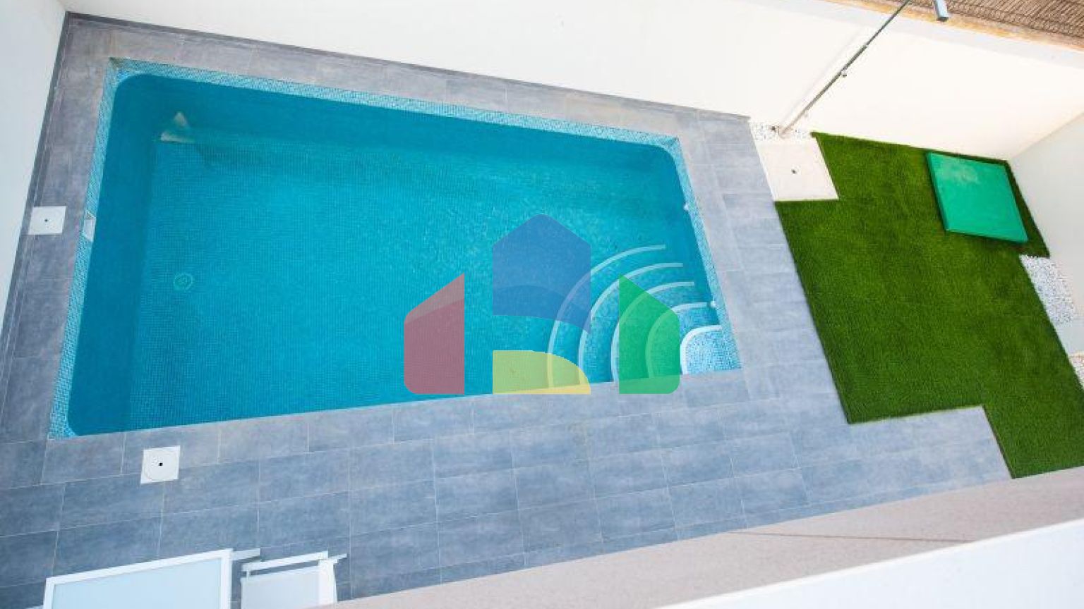 Detached villa with private pool