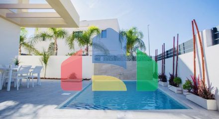 Detached villa with private pool