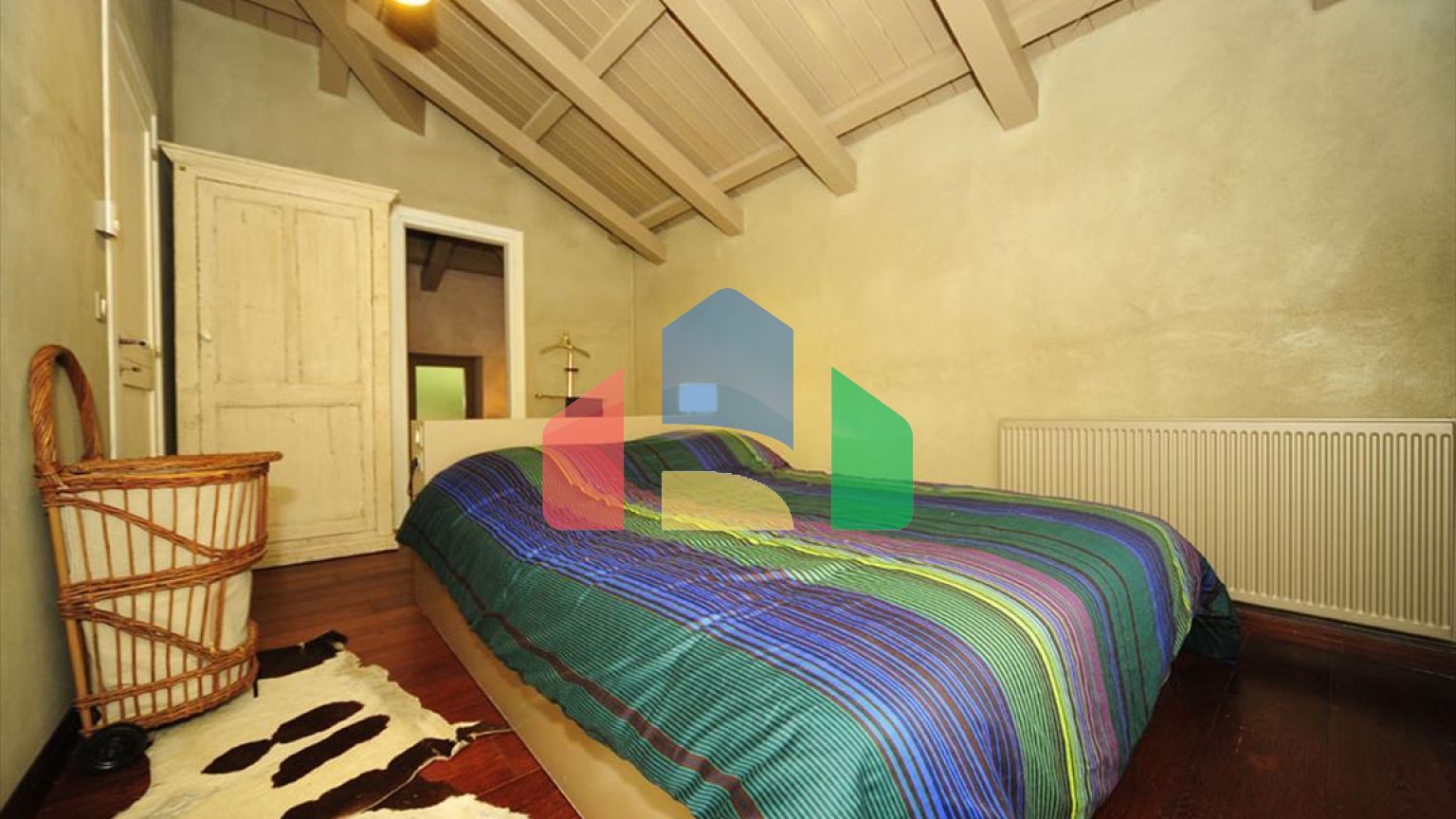 Продаж - Котедж 402 m² в Арахове