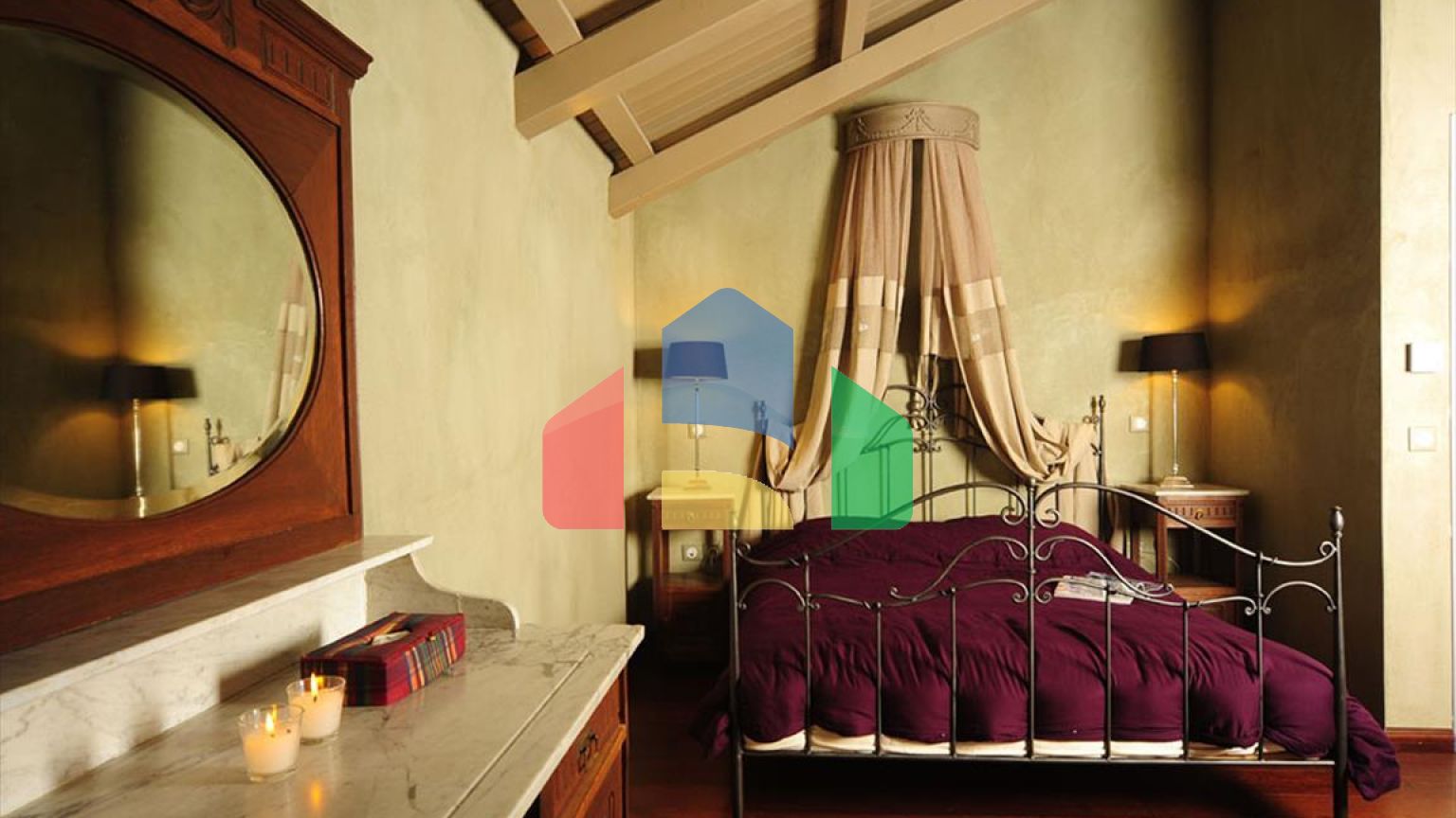 Продаж - Котедж 402 m² в Арахове