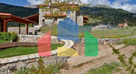 For Sale - Maisonette 175 m² in Arachova