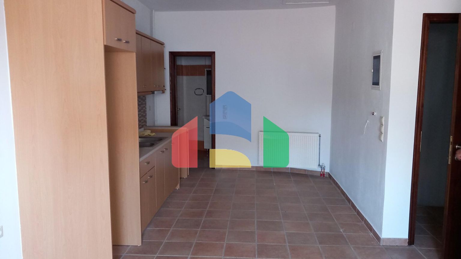 Продаж - Будівля 183 m² в Арахове