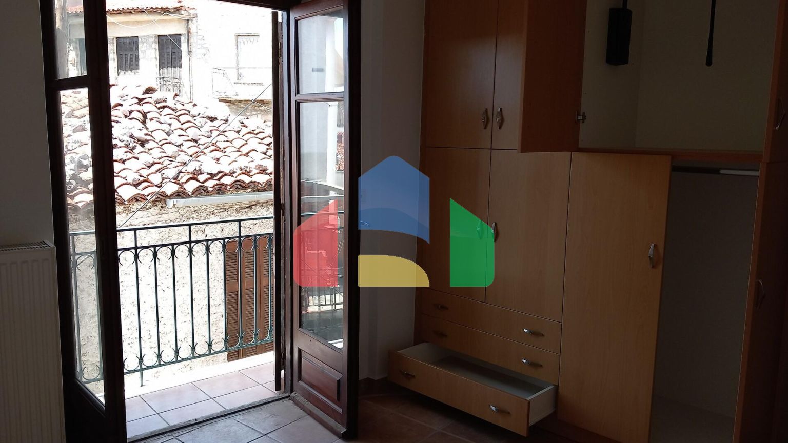 Продаж - Будівля 183 m² в Арахове