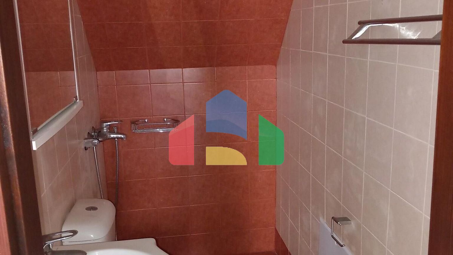 Продаж - Будівля 183 m² в Арахове