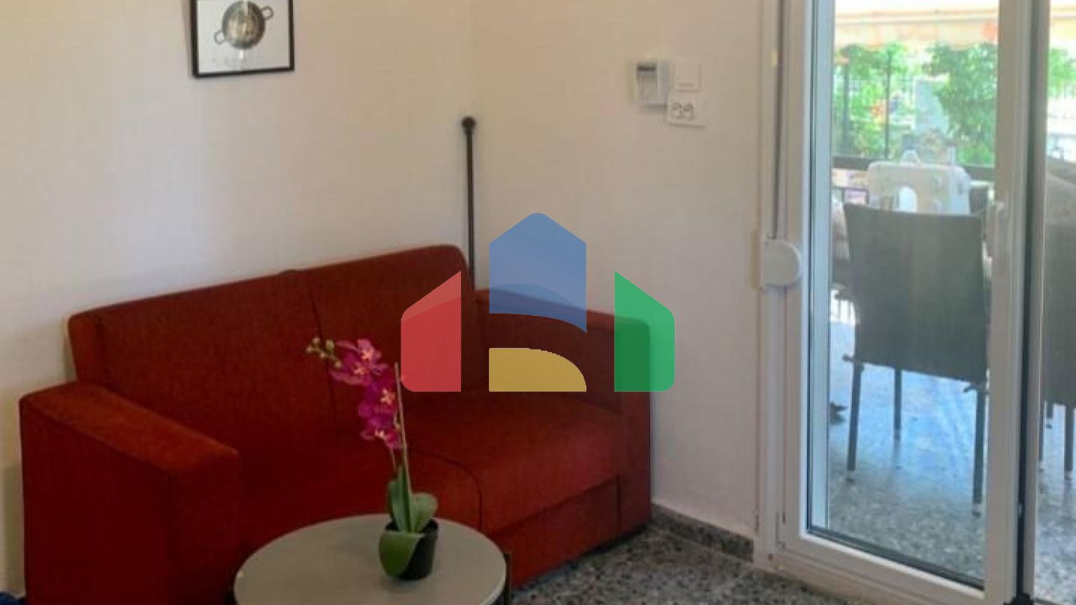 Продаж - Котедж 80 m² в Аспровальті