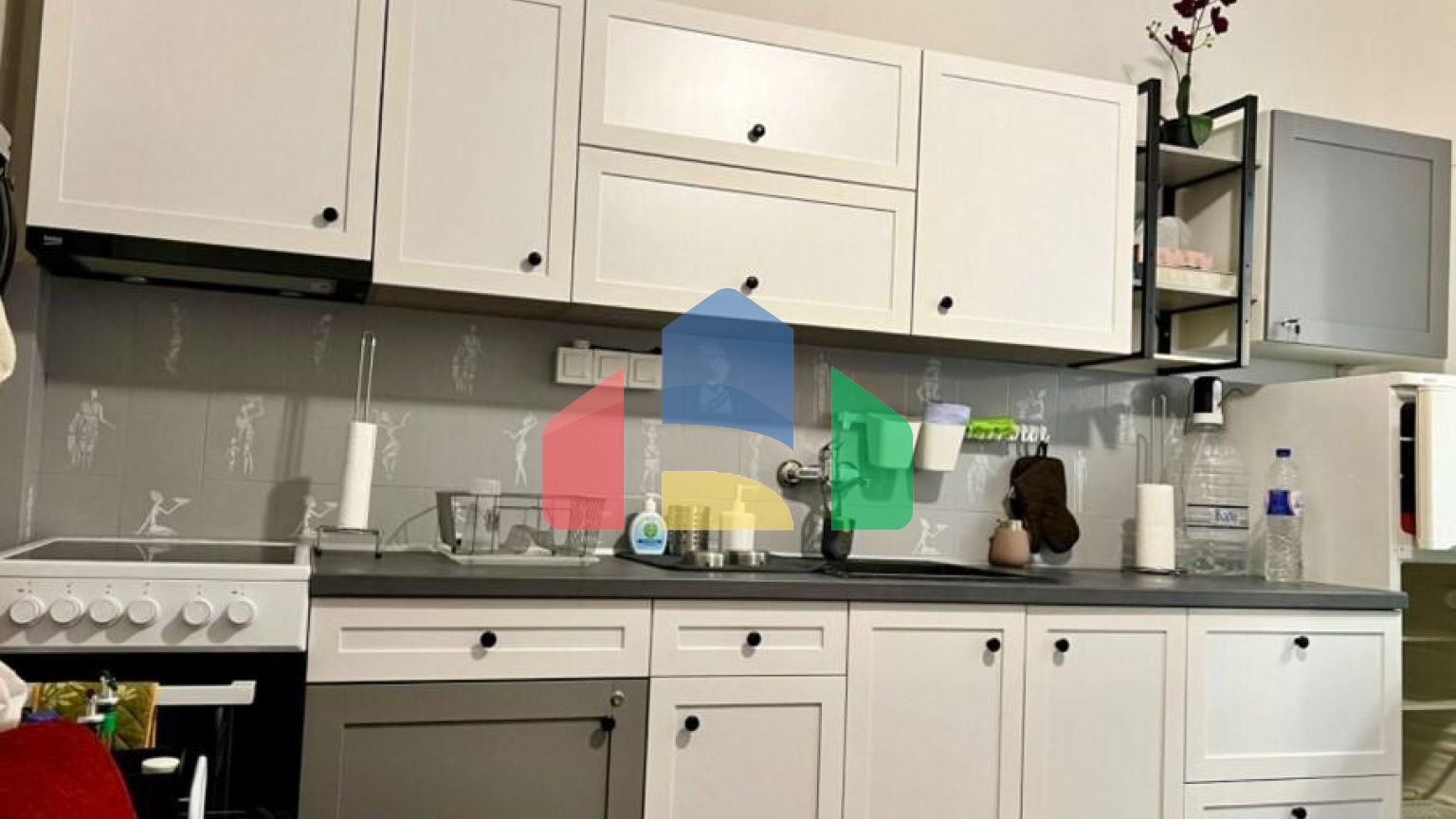 Продаж - Котедж 80 m² в Аспровальті