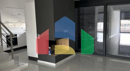 Продажа - Таунхаус 102 m² в Афинах