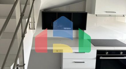 Продаж - Таунхаус 102 m² в Афінах