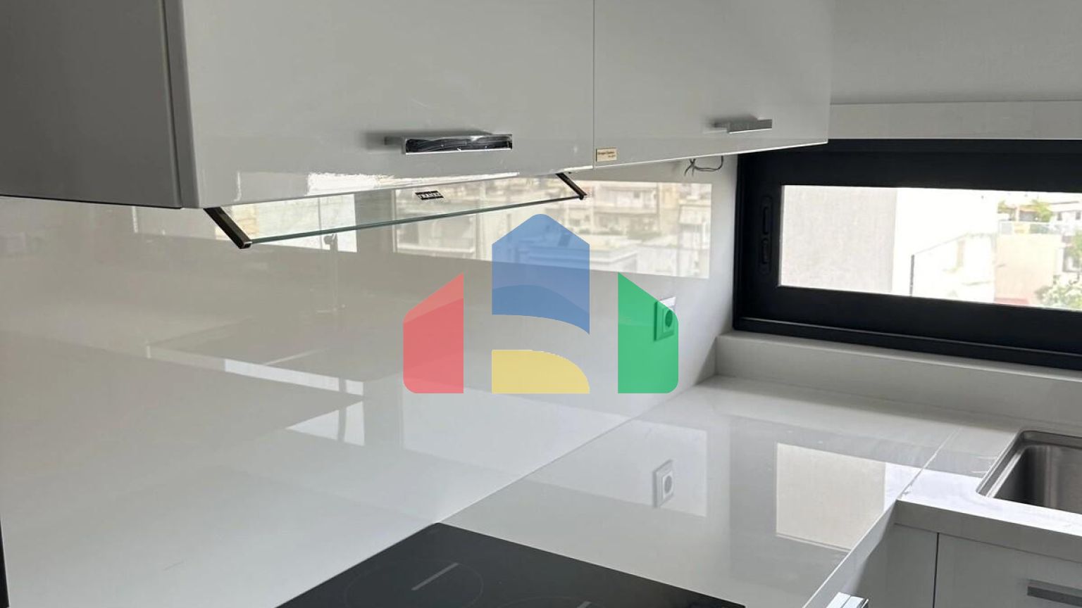 Продаж - Таунхаус 102 m² в Афінах