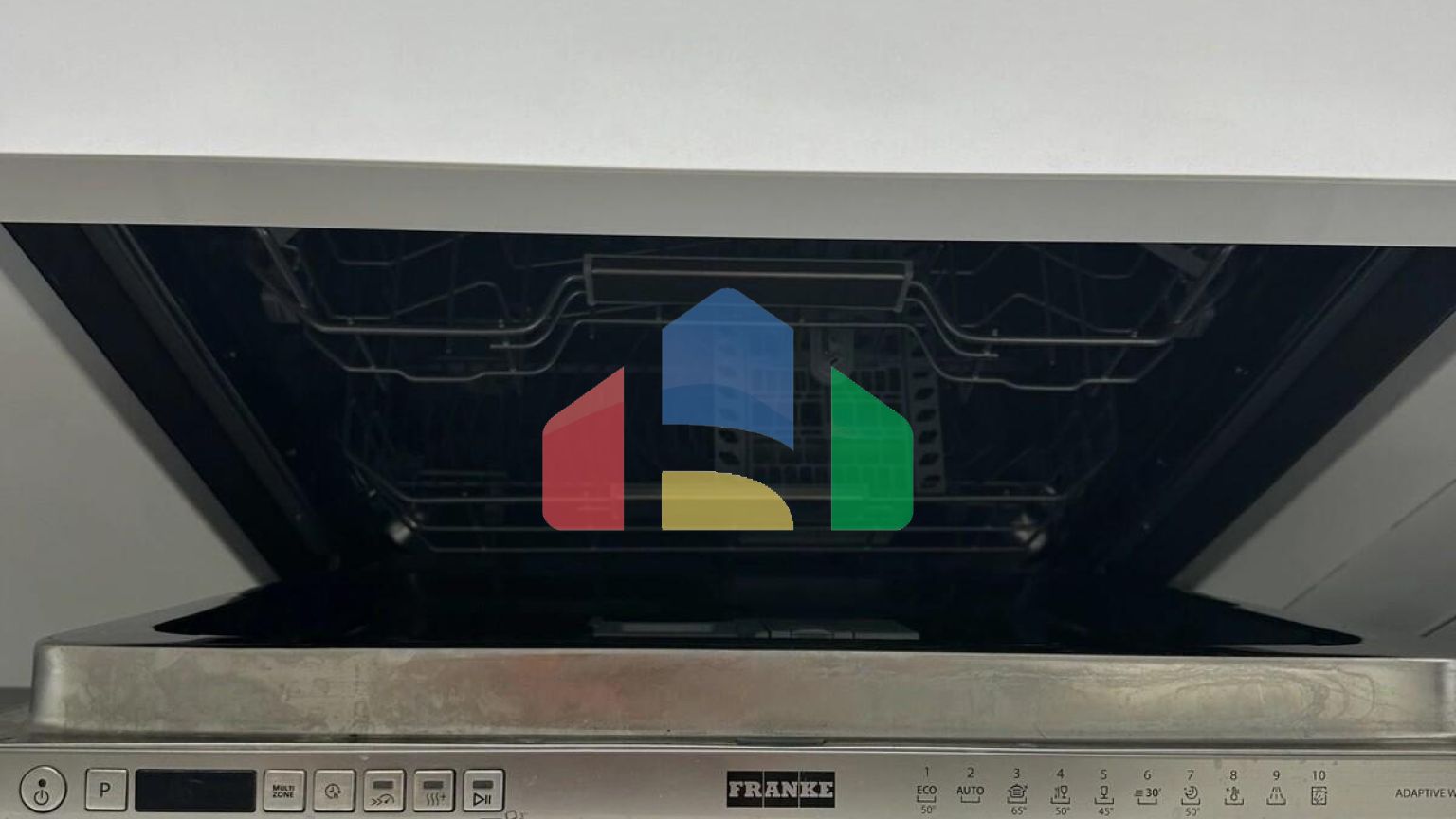 Продаж - Таунхаус 102 m² в Афінах