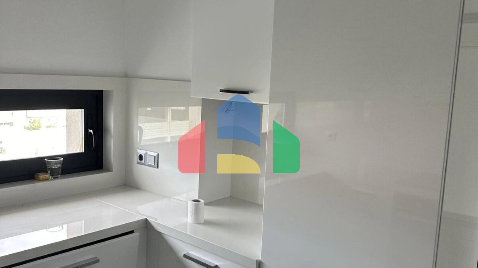 Продаж - Таунхаус 102 m² в Афінах