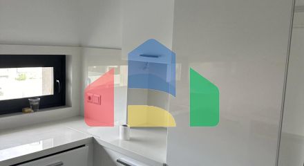 Продаж - Таунхаус 102 m² в Афінах