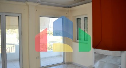 Продаж - Будівля 420 m² в Афінах