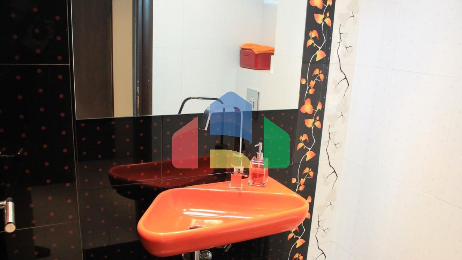 Продаж - Таунхаус 265 m² в Афінах