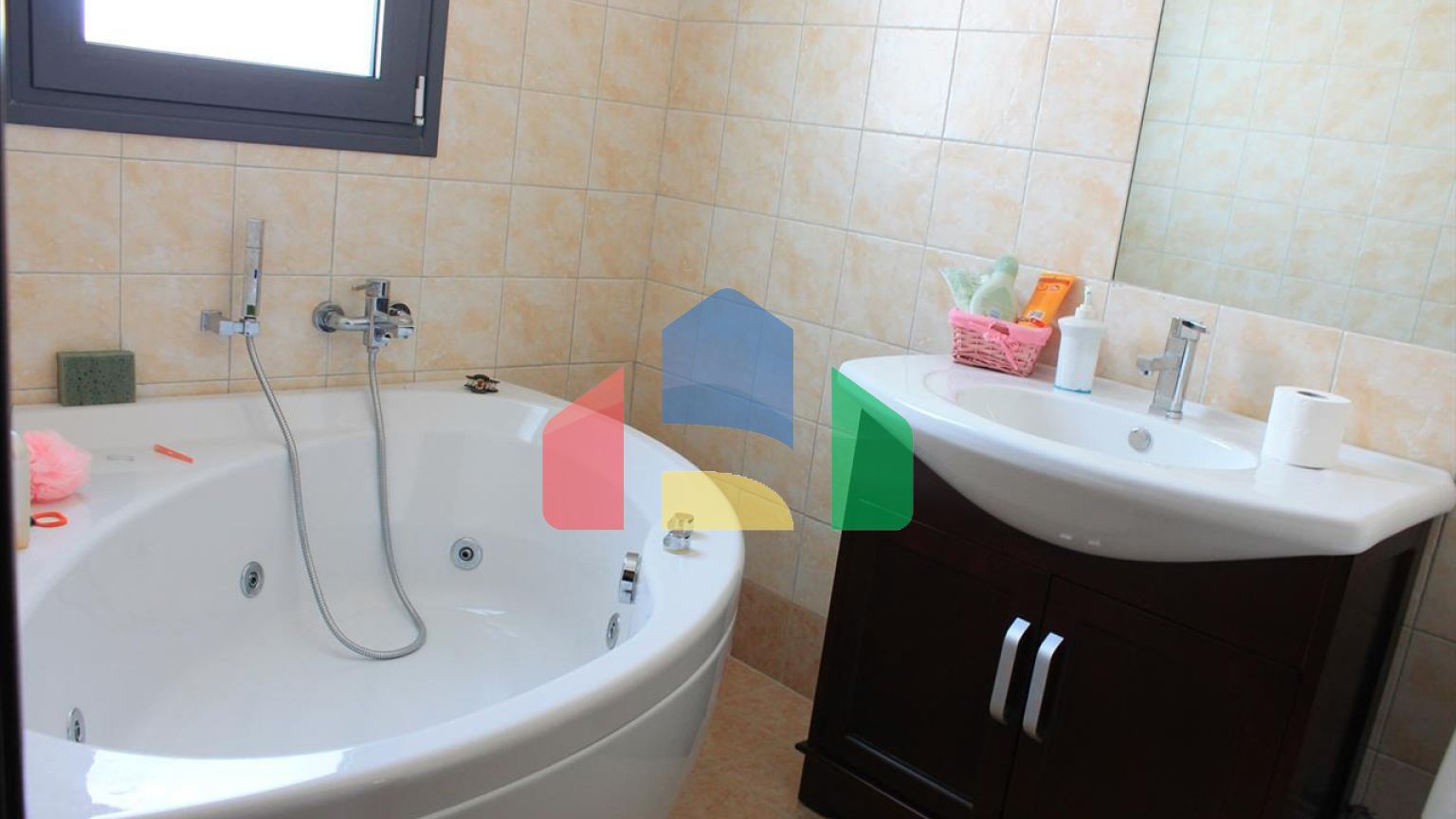 Продаж - Таунхаус 265 m² в Афінах