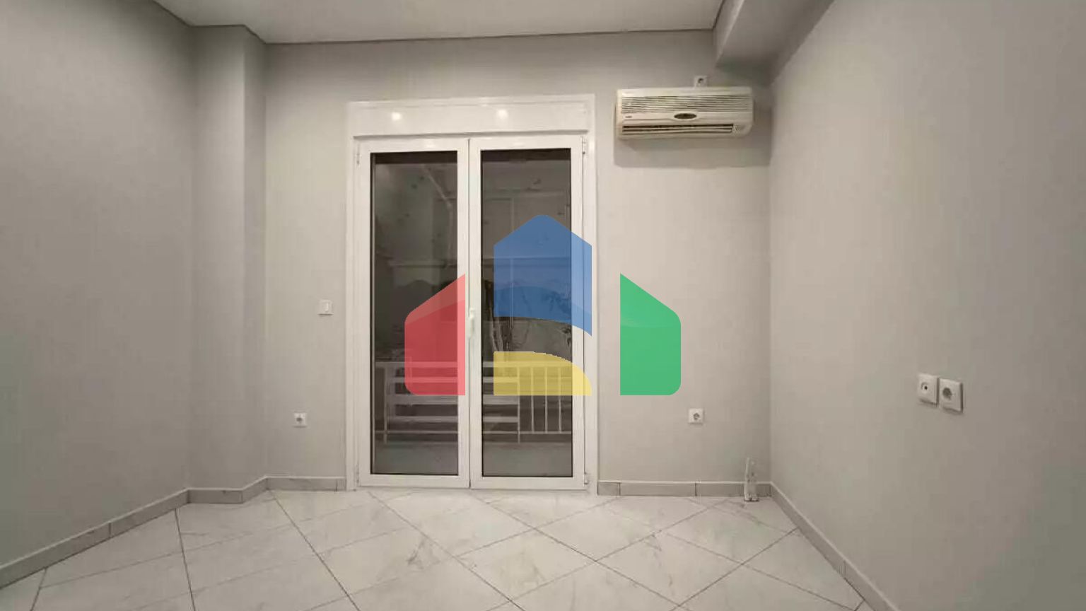 Продаж - Квартира 68 m² в Афінах