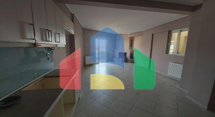 Продаж - Квартира 82 m² в Афінах