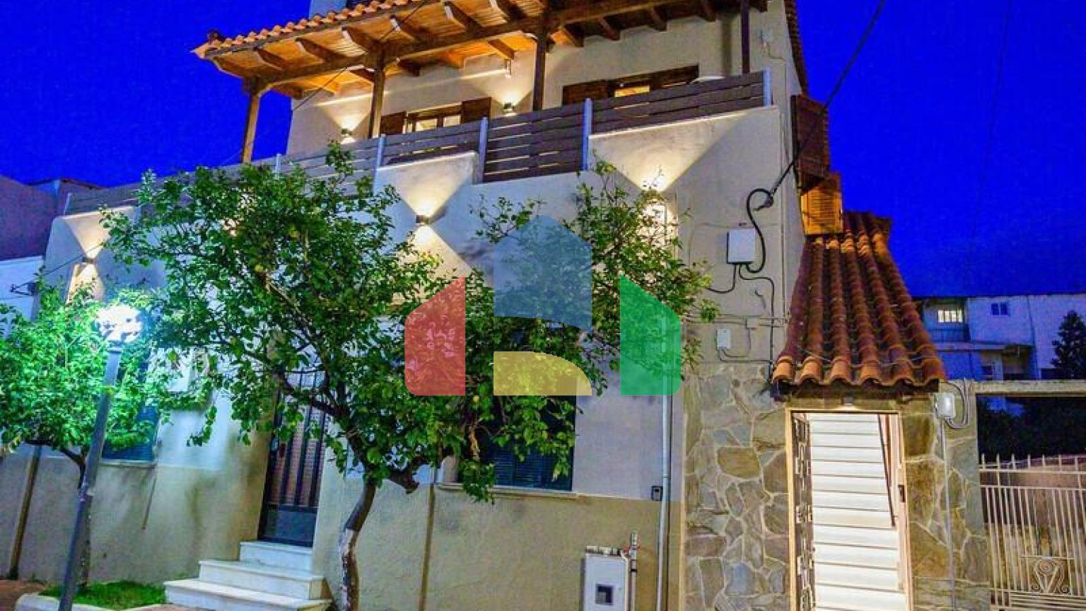 Продажа - Таунхаус 95 m² в Афинах