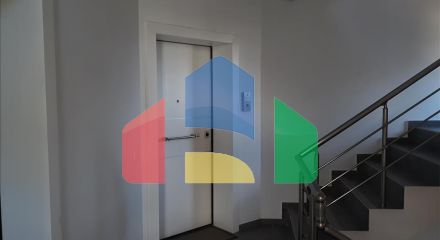 Продаж - Будівля 737 m² в Афінах