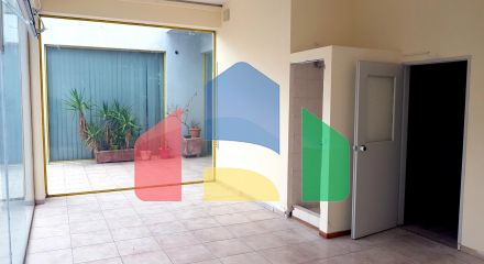 Продажа - Здание 530 m² в Афинах