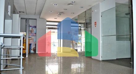 Продажа - Коммерческое помещение 255 m² в Афинах