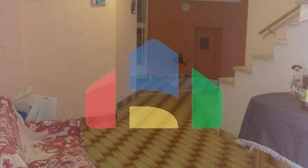 Продажа - Здание 350 m² в Афинах