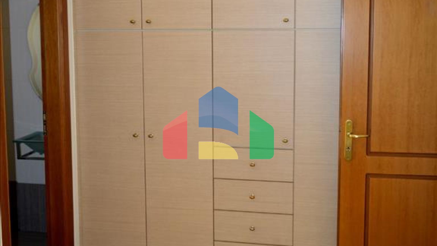 Продаж - Котедж 213 m² в Афінах