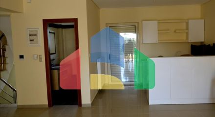 Продаж - Котедж 213 m² в Афінах