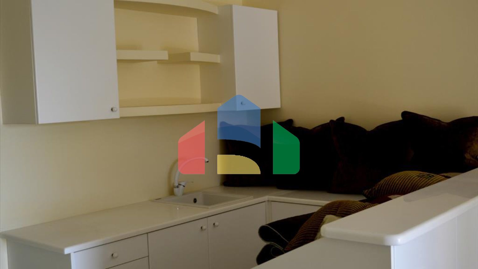 Продаж - Котедж 213 m² в Афінах