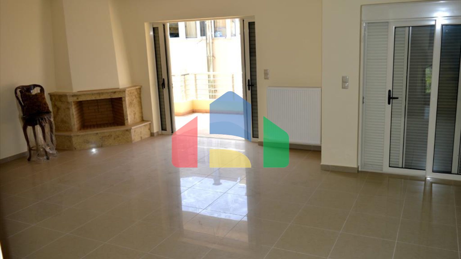 Продаж - Котедж 213 m² в Афінах