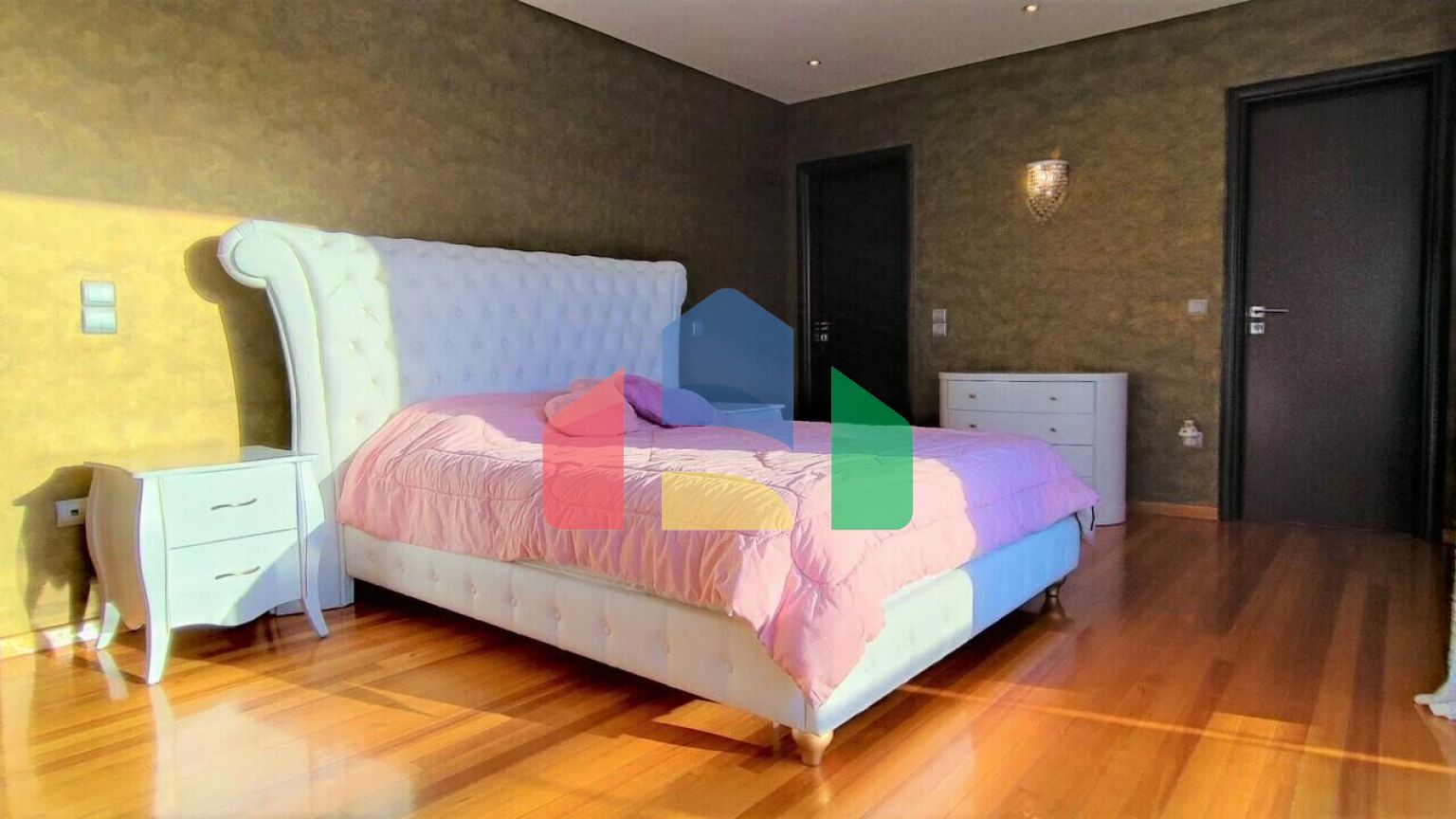 Продаж - Вілла 290 m² в Афінах