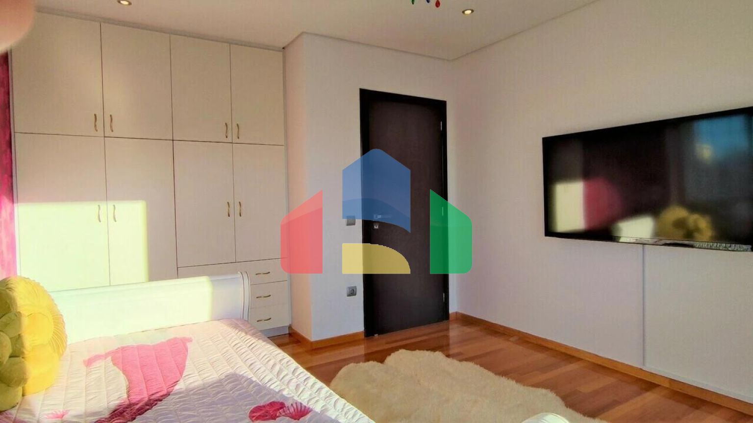 Продаж - Вілла 290 m² в Афінах