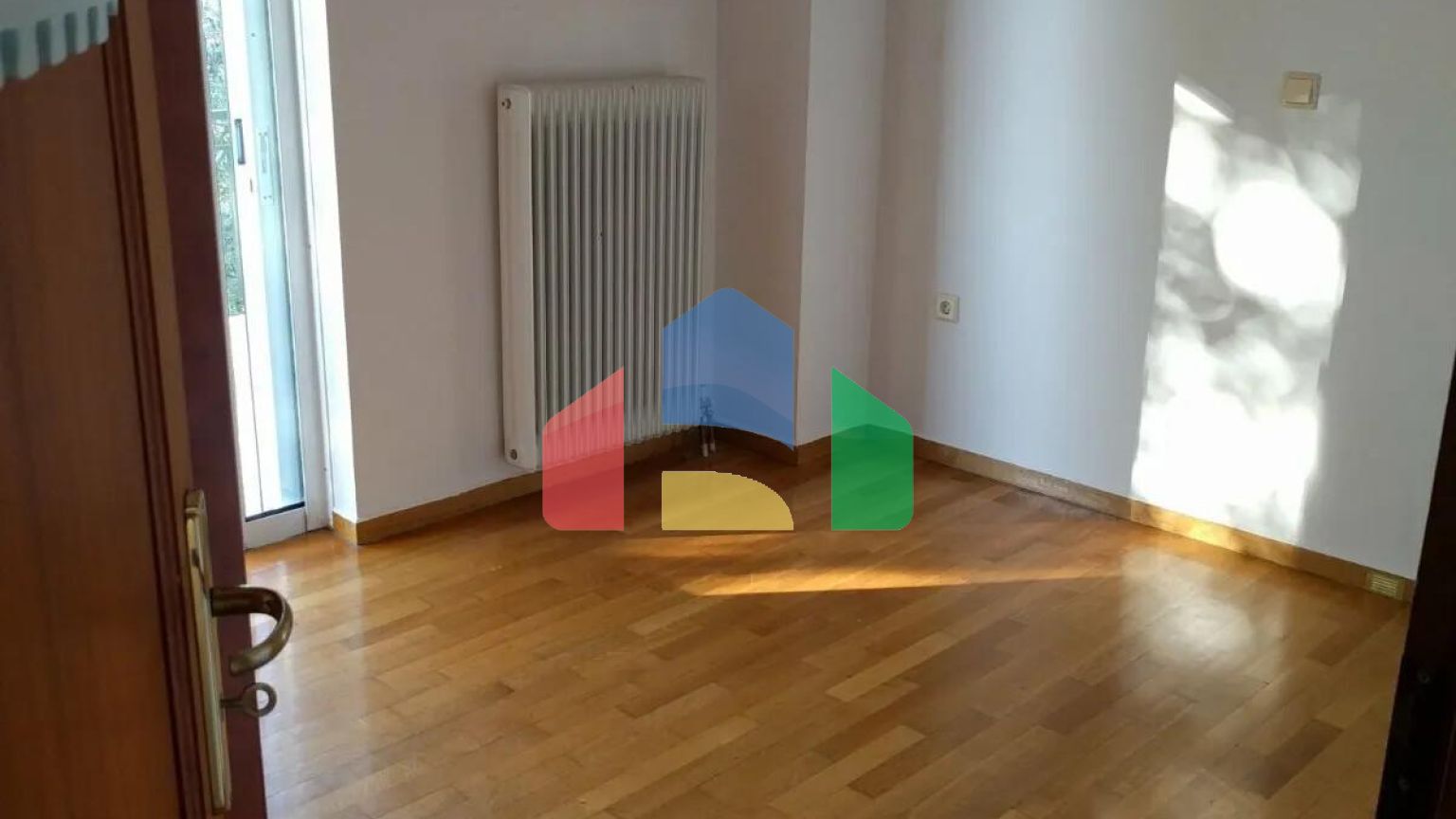 Продаж - Таунхаус 170 m² в Афінах