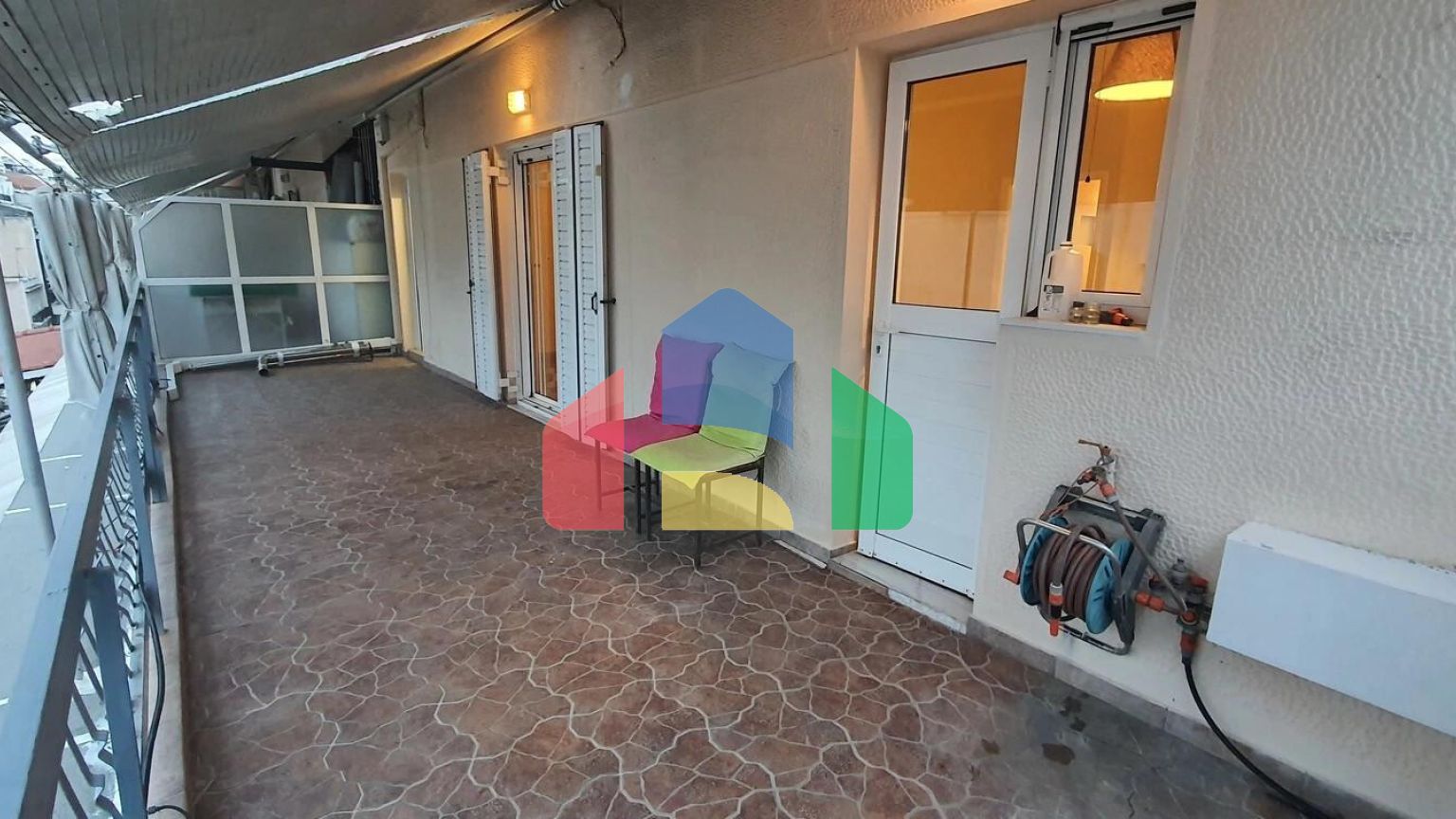 Продаж - Квартира 82 m² в Афінах